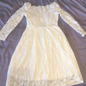 White Off-Shoulder Lace Dress 👗